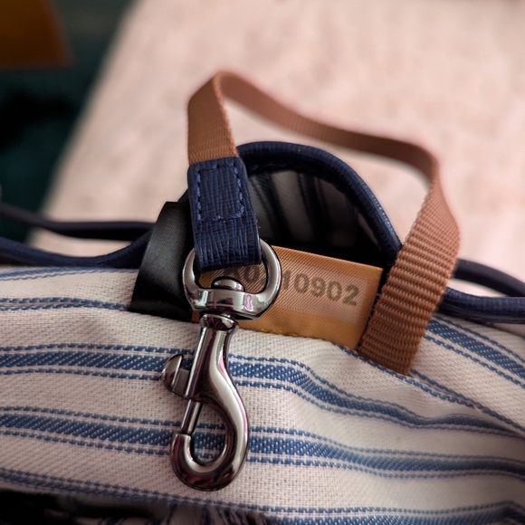 Dooney & Bourke Navy Blue Bucket Bag - Picture 12 of 14